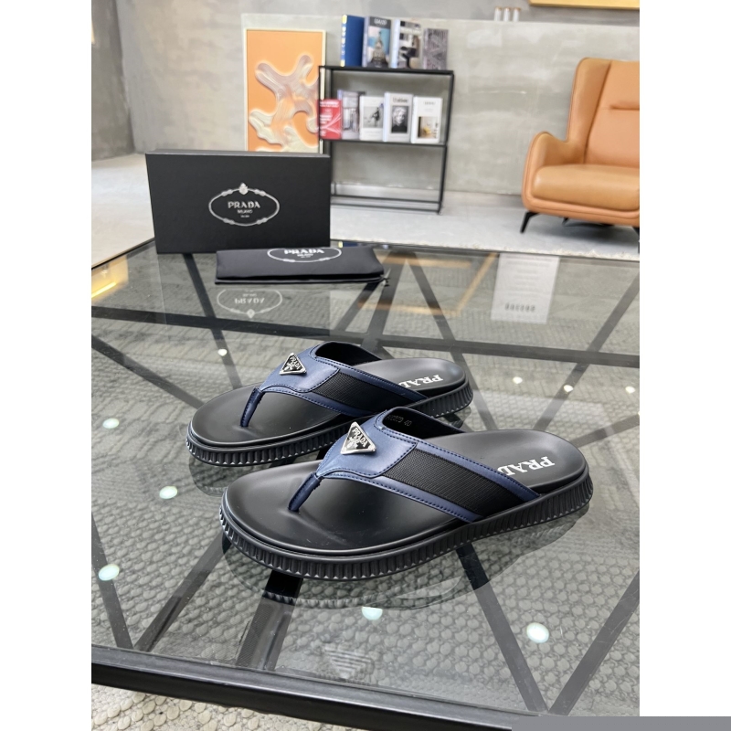 Pra*a slippers